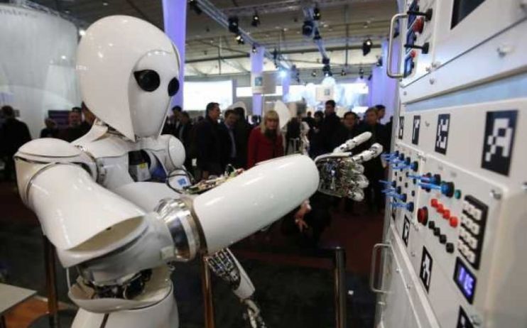 Jeremy Hunt wants to embed AI throughout the public sector to boost productivity - but experts suggest the policy could take a long time to deliver results.