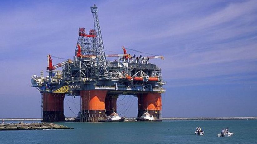 Energy giants BP and Shell unveiled sharp downturns in their usual earnings last week in a rocky third quarter for the sector.