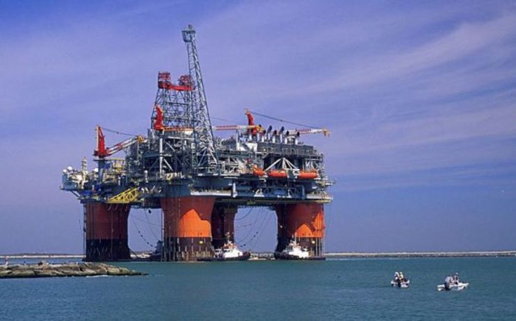 Energy giants BP and Shell unveiled sharp downturns in their usual earnings last week in a rocky third quarter for the sector.