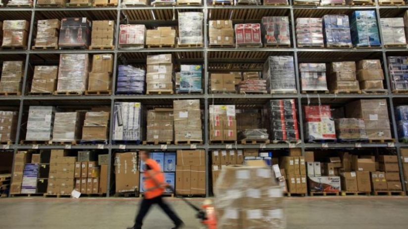 The government’s industrial strategy must prioritise e-commerce in order to boost small business exports and promote economic growth, a report has urged.