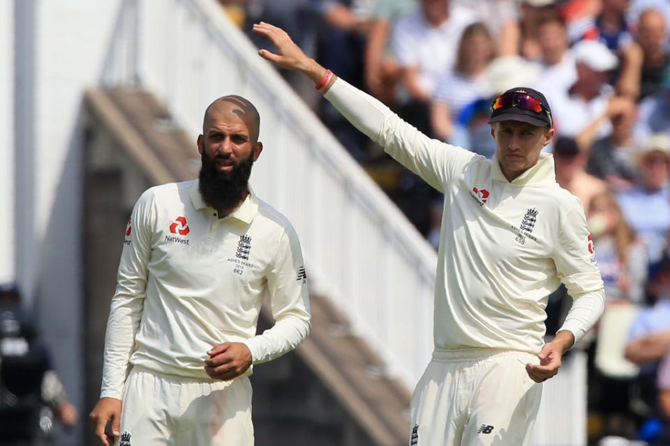 England's Moeen Ali (L) and England's captain Joe Root gesture during play on the opening day of the first Ashes cricket Test match between England and Australia at Edgbaston in Birmingham, central England on August 1, 2019. (Photo by Lindsey Parnaby / AFP) / RESTRICTED TO EDITORIAL USE. NO ASSOCIATION WITH DIRECT COMPETITOR OF SPONSOR, PARTNER, OR SUPPLIER OF THE ECB        (Photo credit should read LINDSEY PARNABY/AFP/Getty Images)