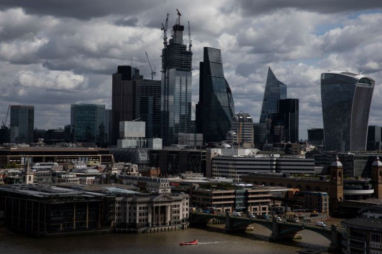 FTSE 100 rises on US-China trade war hopes