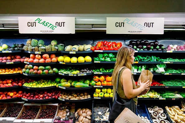 UK retail sales unexpectedly fall in October