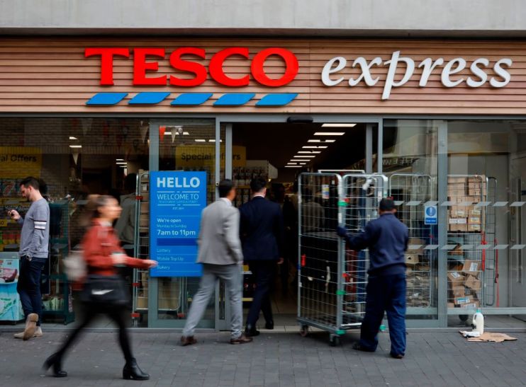 BRITAIN-TESCO-RETAIL-EARNINGS