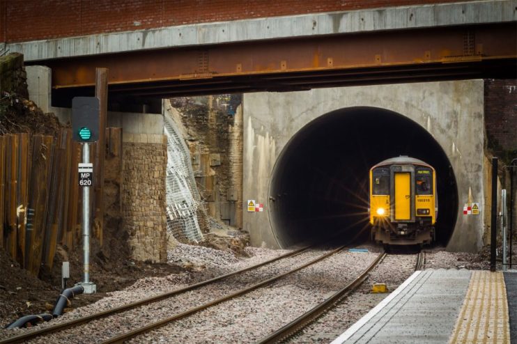 Passengers travelling on the West Coast Main Line between Birmingham and London are facing disruption caused by a landslip near Rugby.