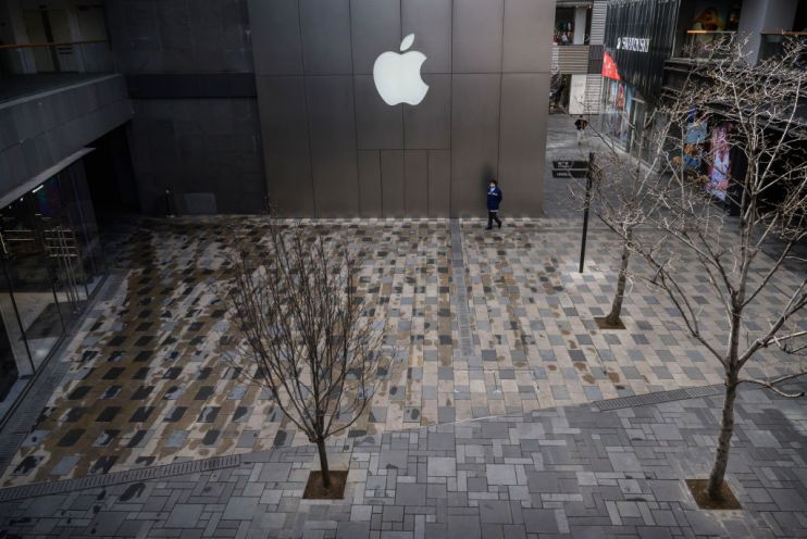 The FTSE 100 rose today as it recovered from a sell-off of stocks after Apple's coronavirus warning yesterday