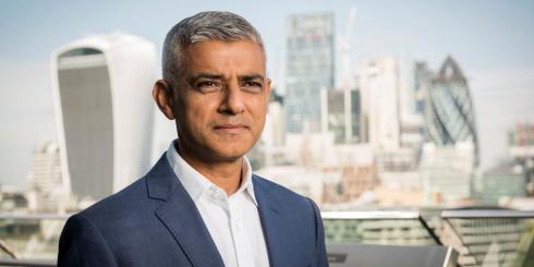 Sadiq Khan is set to warn Brexit has hit London’s jobs market, with almost 300,000 fewer positions available in the capital, at a glitzy City dinner.