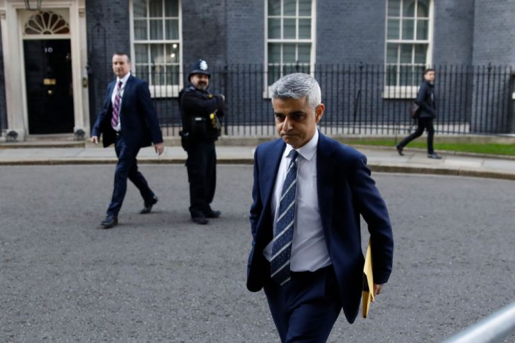 BRITAIN-HEALTH-VIRUS-POLITICS