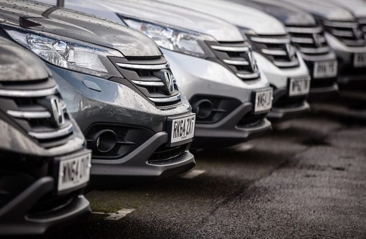 A three-year delay in the introduction of tariffs on new electric cars is reportedly expected to be recommended by the European Commission.