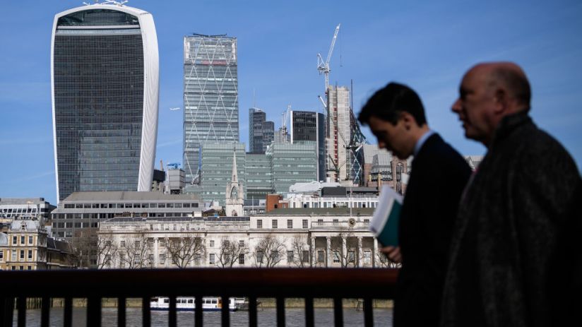 investment companies increase dividends
