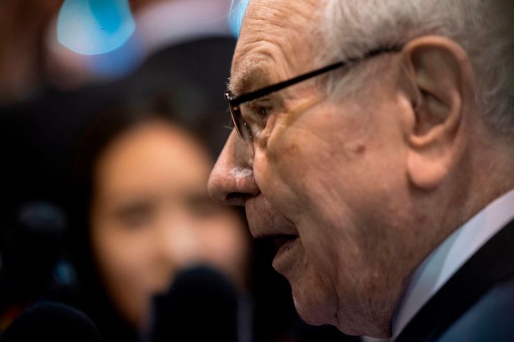 US airline stocks have dropped sharply today as markets reacted to veteran trader Warren Buffett’s decision to sell all of his firm’s stakes in the US’ four main carriers.