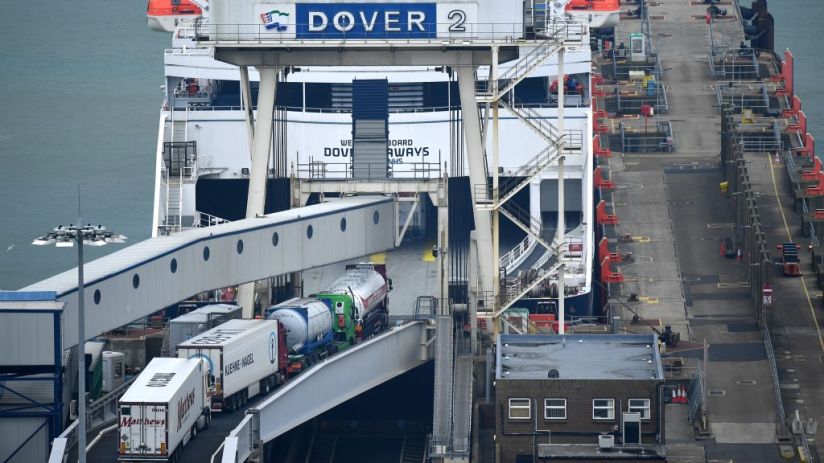 The UK’s leading logistics and customs groups have called for “urgent” meetings with ministers to discuss Brexit border issues over their fears the supply chain "will be severely disrupted".