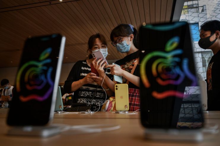 Apple Opens New Flagship Store In Beijing