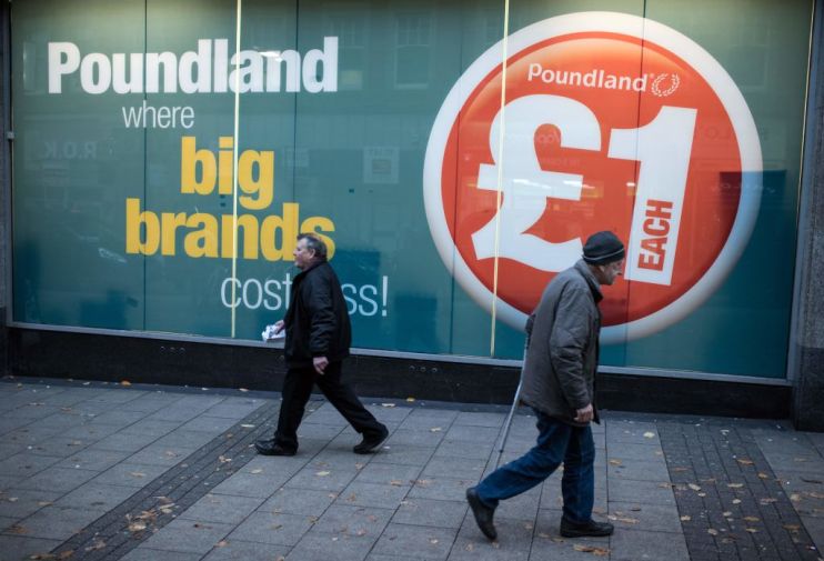 BRITAIN-EU-BREXIT-ECONOMY-RETAIL-CHRISTMAS