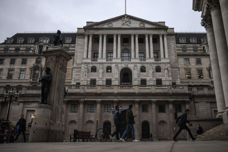 Bank of England holds policy and says vaccines ‘reduce risks’ to economy