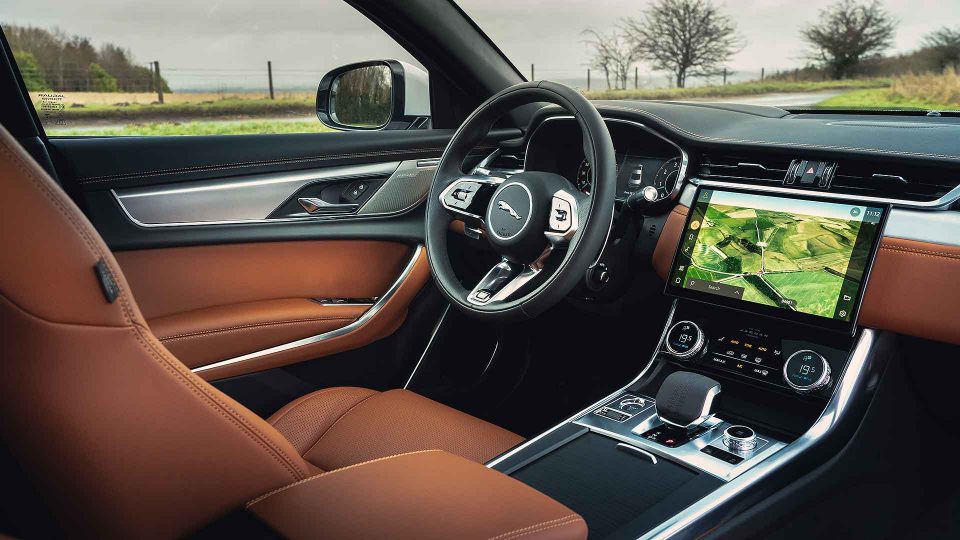 Jaguar XF P300
