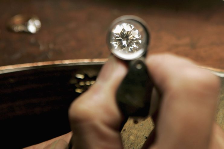 Jewellery Designer Uses Diamonds For Insets