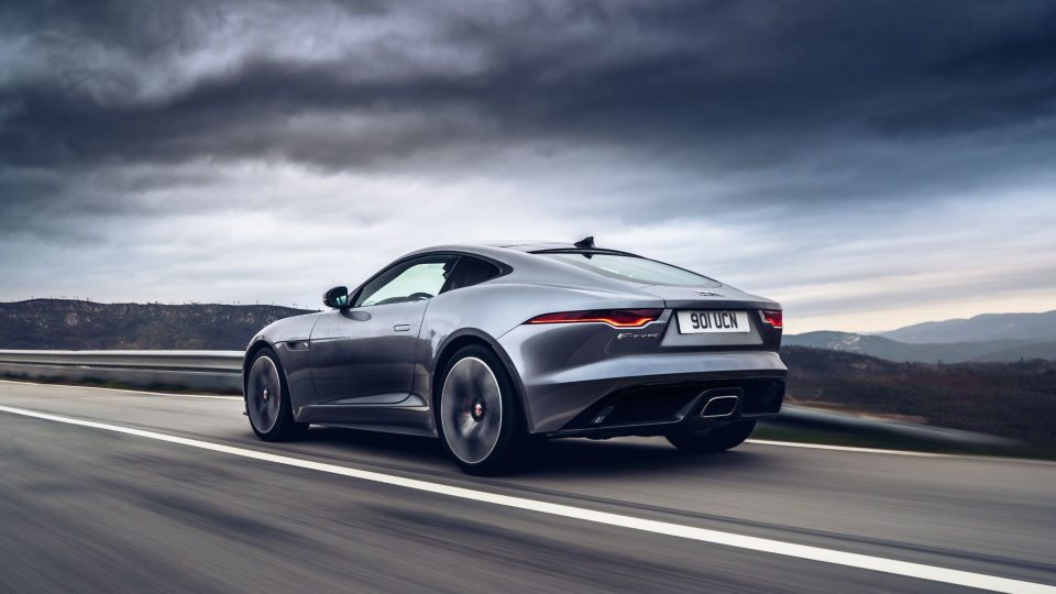 Jaguar F-Type P300