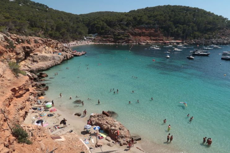 The UK's aviation minister has said it is still too early to speculate on the countries that will be on the travel "green list", despite increasing calls for clarity from the travel industry.