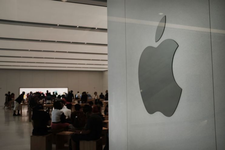 Apple Becomes First Company In History To Reach $1 Trillion In Market Value