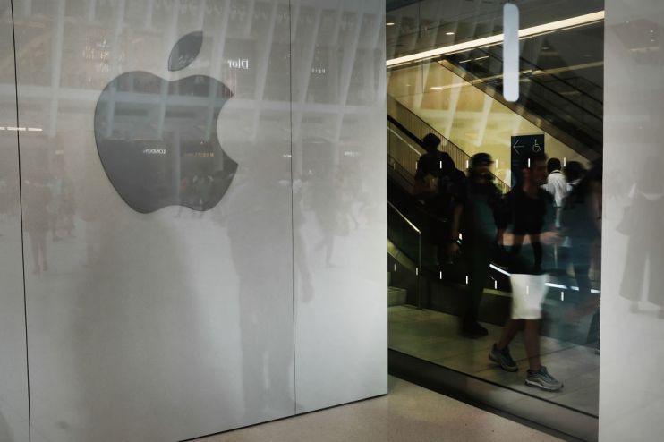 Apple Becomes First Company In History To Reach $1 Trillion In Market Value