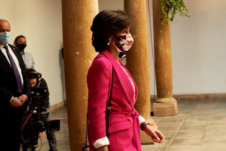 SANTANDER-BOTIN-CEO-COURT-PAY
