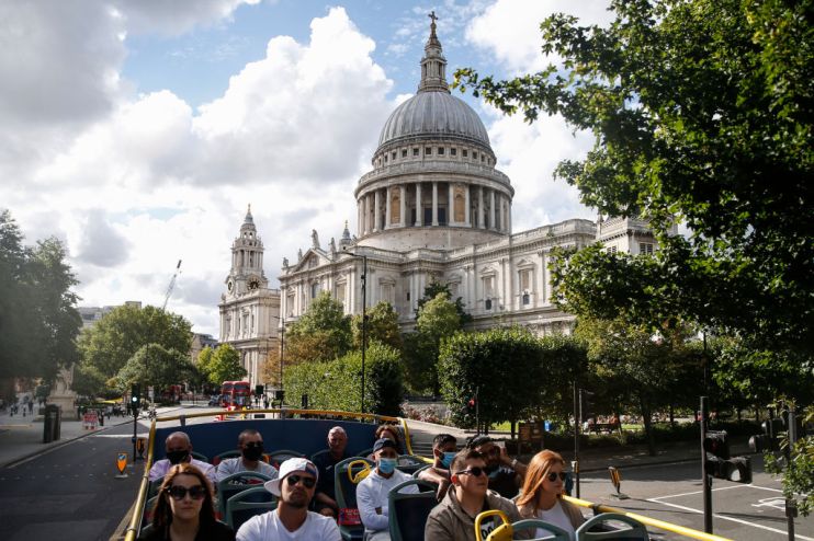 London Tourism Hit Hard Amid Coronavirus Pandemic