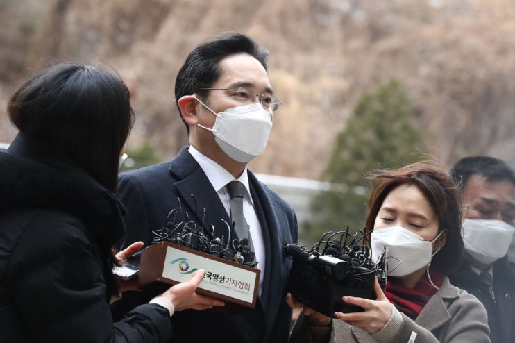 Samsung Electronics Vice Chairman Jay Y. Lee Appears at Court for Verdict on Corruption Charges