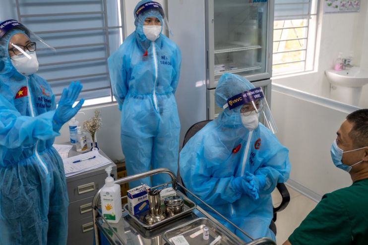 Vietnamese doctors issue Vaccinations