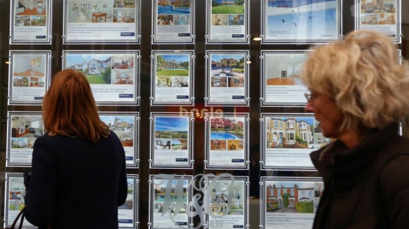 Homeowners are saving less money annually. 