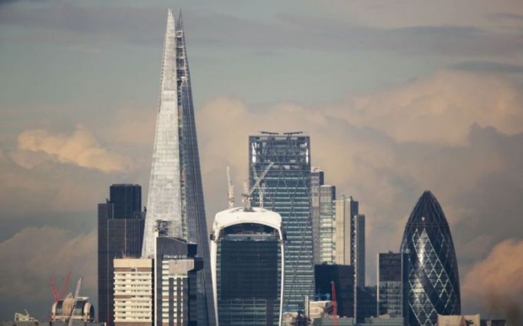 US law firm Quinn Emanuel Urquhart & Sullivan has hiked the salaries of its newly qualified (NQ) London lawyers to £180,000, the firm said today.