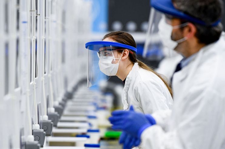 St Andrews University Offers Mass Covid Testing As Students Head Home For Christmas