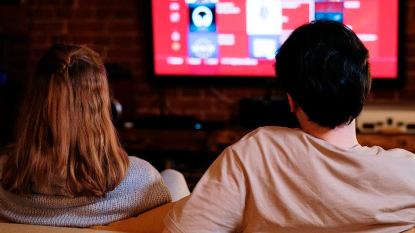 The growth has been fuelled by a surge in internet advertising and a resurgence in cinema and live music, according to new PwC data.