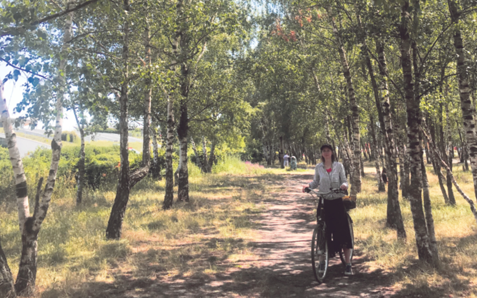 Sophie Ibbotson cycling the Berlin Wall