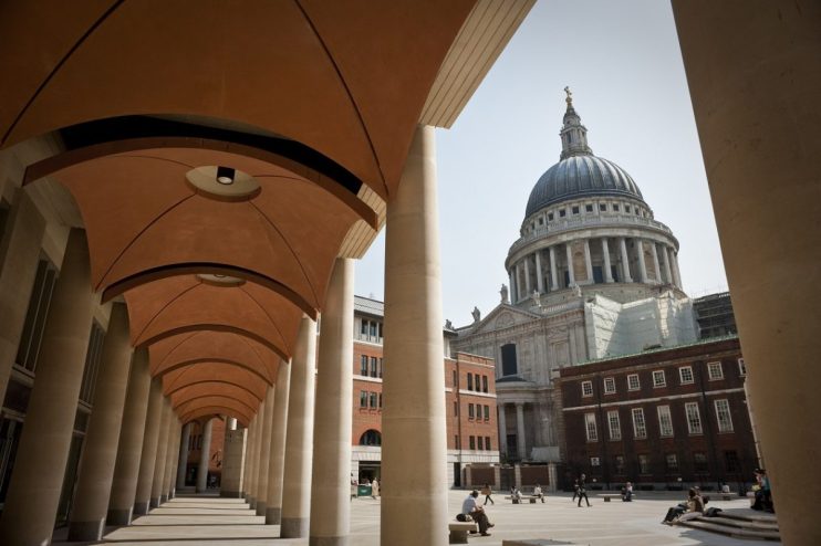 Czarnikow is headquartered in Paternoster House by St. Pauls.