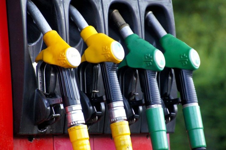 Drivers will make most of oil prices falling due to the pound’s ongoing slump against the dollar.