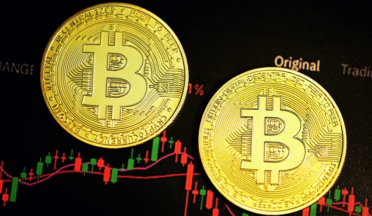 Crypto critic Peter Schiff urges investors to jump the sinking Bitcoin ship