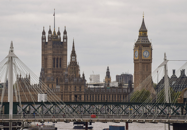 The government should reform the UK’s “beyond repair” lobbying rules in a bid to rebuild public trust in politics, ministers have been urged.