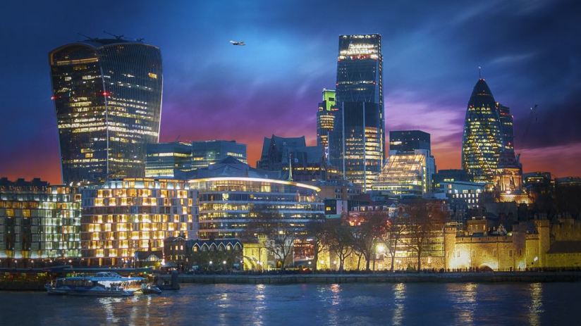 The idea of the 'squeezed middle' has long been a business cliche, but it seems to be coming true for UK asset managers.