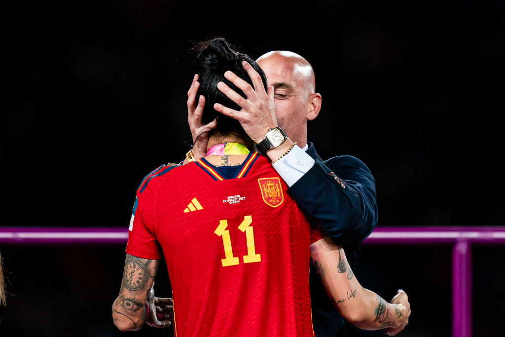 Luis Rubiales resigned on Sunday nigth, three weeks after his notorious kiss on Jenni Hermoso