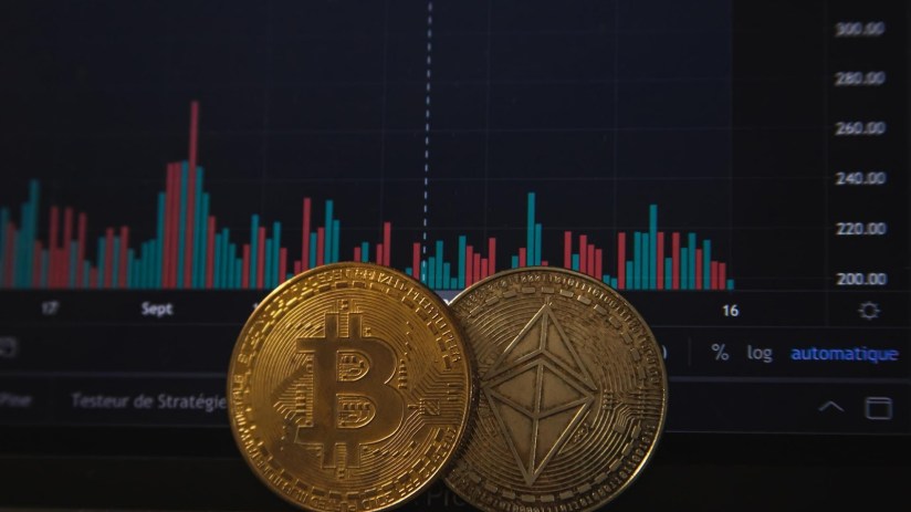 Data from CryptoCompare shows that the price of the flagship cryptocurrency, Bitcoin (BTC) surged at the beginning of the past week.