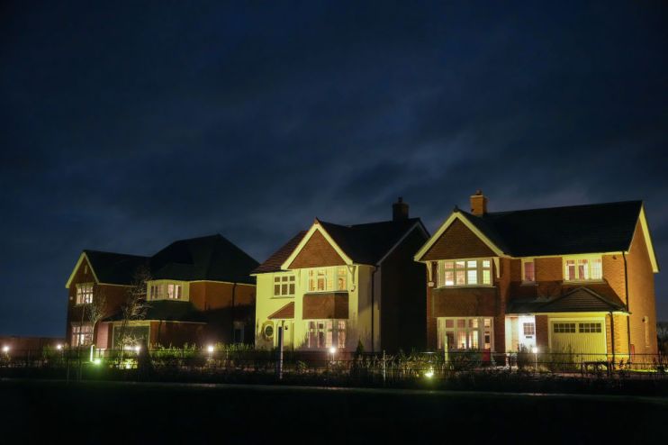 European energy giant Eon is predicting a hefty downturn in profits during its fourth quarter of trading across its retail division.