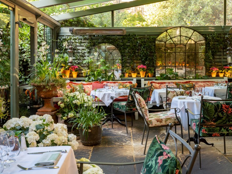 Working closely with The Ivy's Sommeliers and menu development team, Zero Zilch Zip has curated the UK’s first alcohol-free fine wine list.