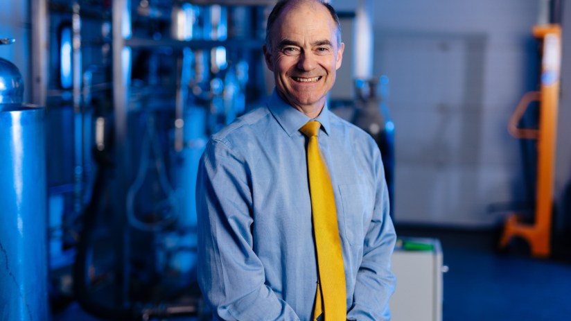 Former Rolls-Royce CEO Warren East has been named as the new chair of NATS.