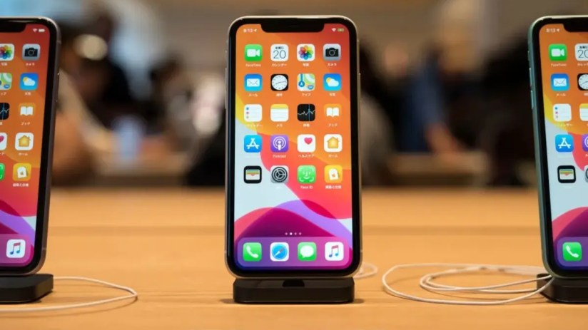 Apple to fix AI tools after being accused of 'misleading' headlines by BBC
