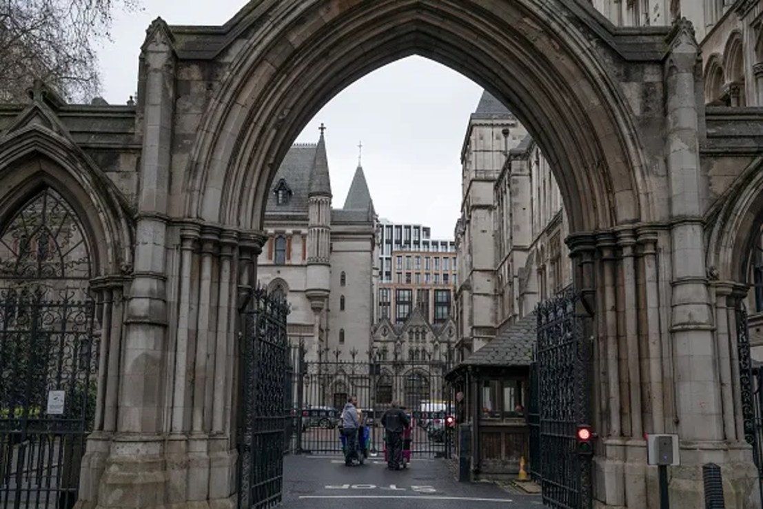 Legal regulator files to the High Court against disgraced lawyer