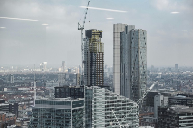 Rows over executive pay in the City have rumbled on amid concerns big bosses may be poached by US rivals.