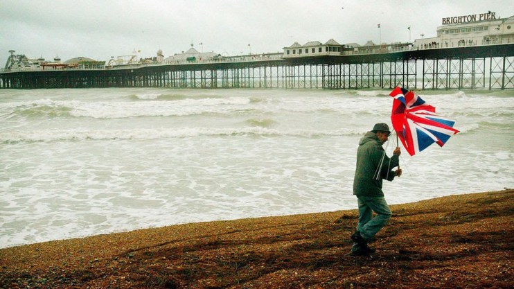 The Easter bank holiday weekend was not enough to help significantly drive footfall in March, as wet British weather put another dampener on high street recovery. 