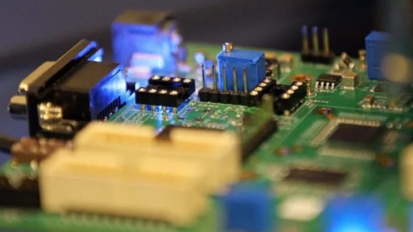 Alphawave Semi has been continuing R&D investment in its 'chiplets' and new silicon connectivity products, set for production in 2025.
