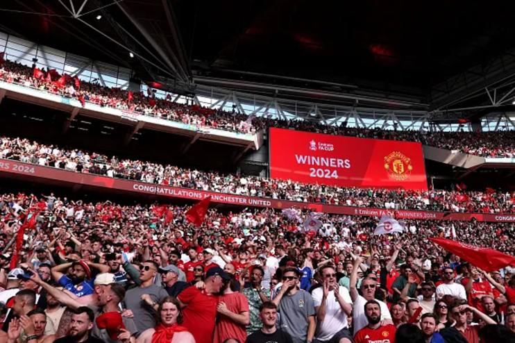 Football ticket scams could cost fans a total of £780,000 this year, a high street bank has said.